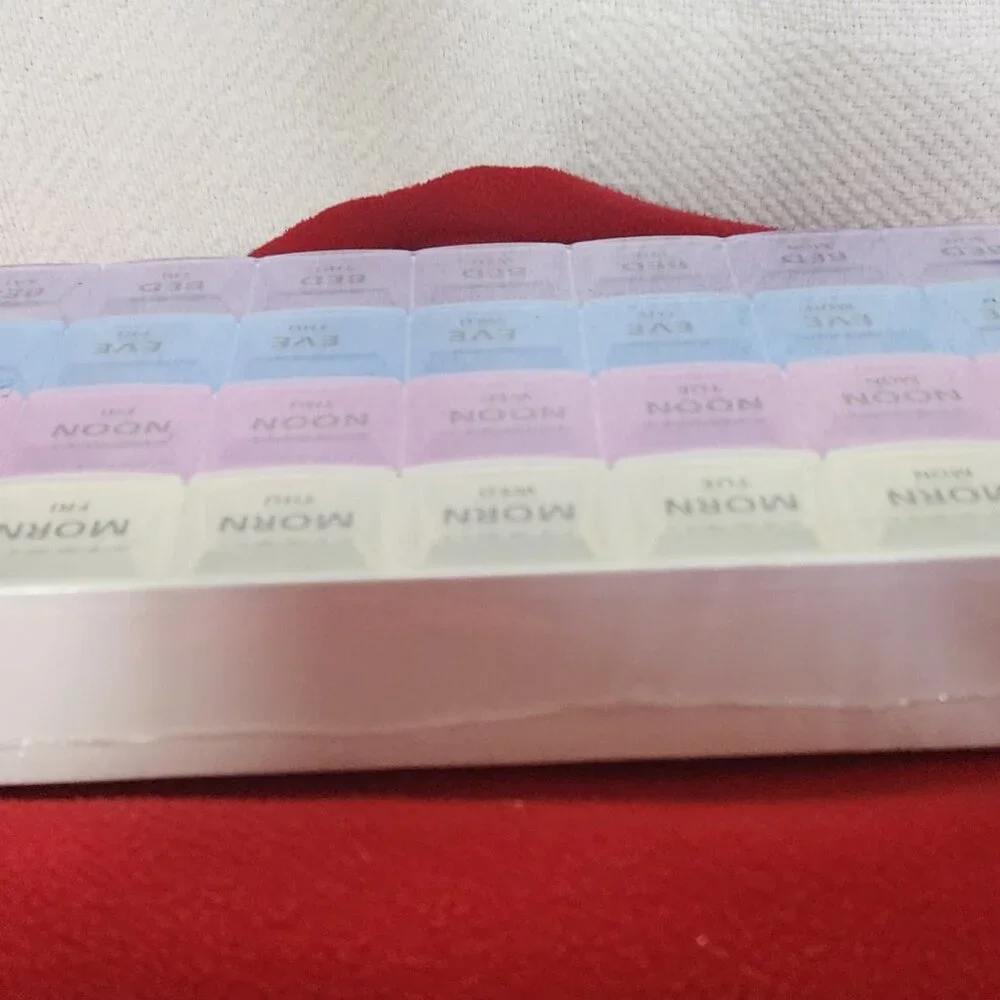 Apex Rainbow Color Organized Medicine Four Times a Day 7 Day MediPlanner #70069